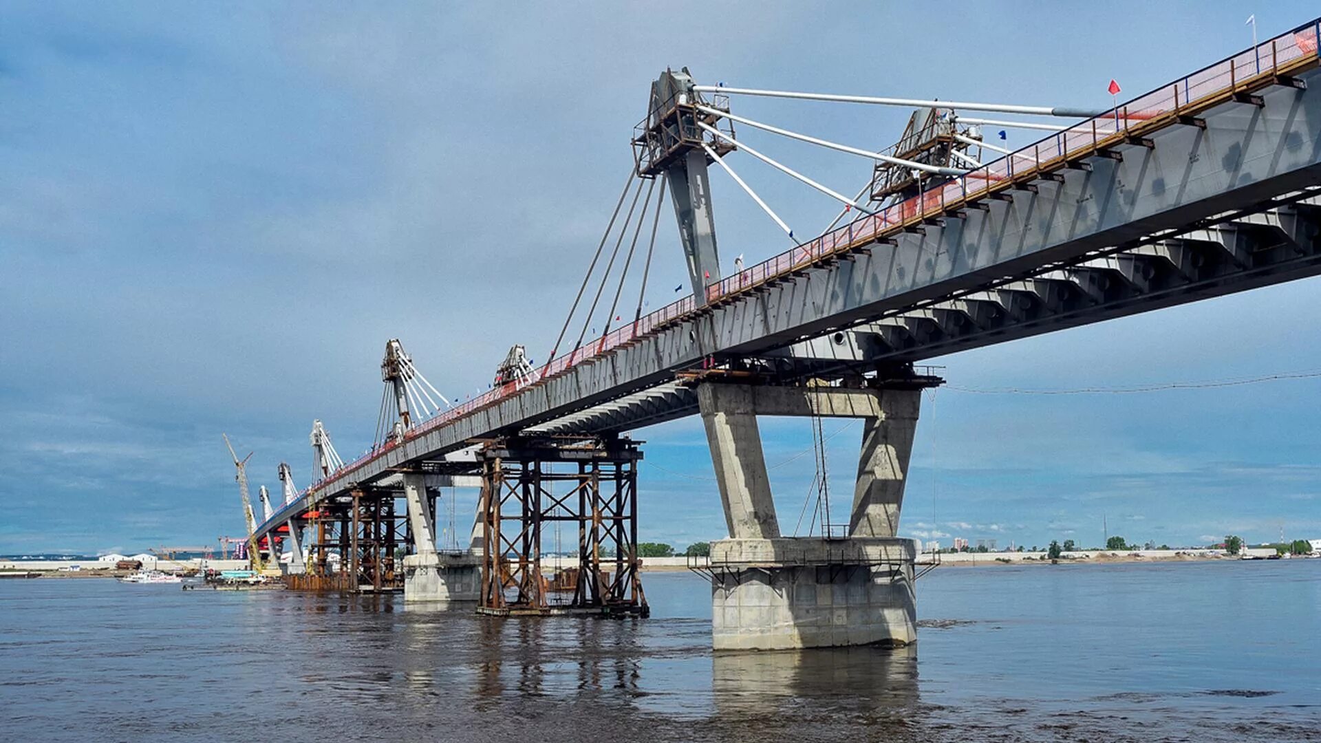 Мост какой регион. Мост амур благовещенск. мост хэйхэ. мост через амур в китай благовещенск. автомобильный мост благовещенск хэйхэ.
