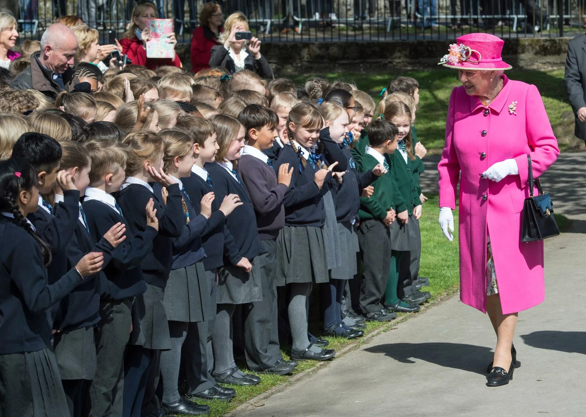 Школа в Англии Queen. Первая Школьная форма в Великобритании 1552г. Westminster School Школьная форма.