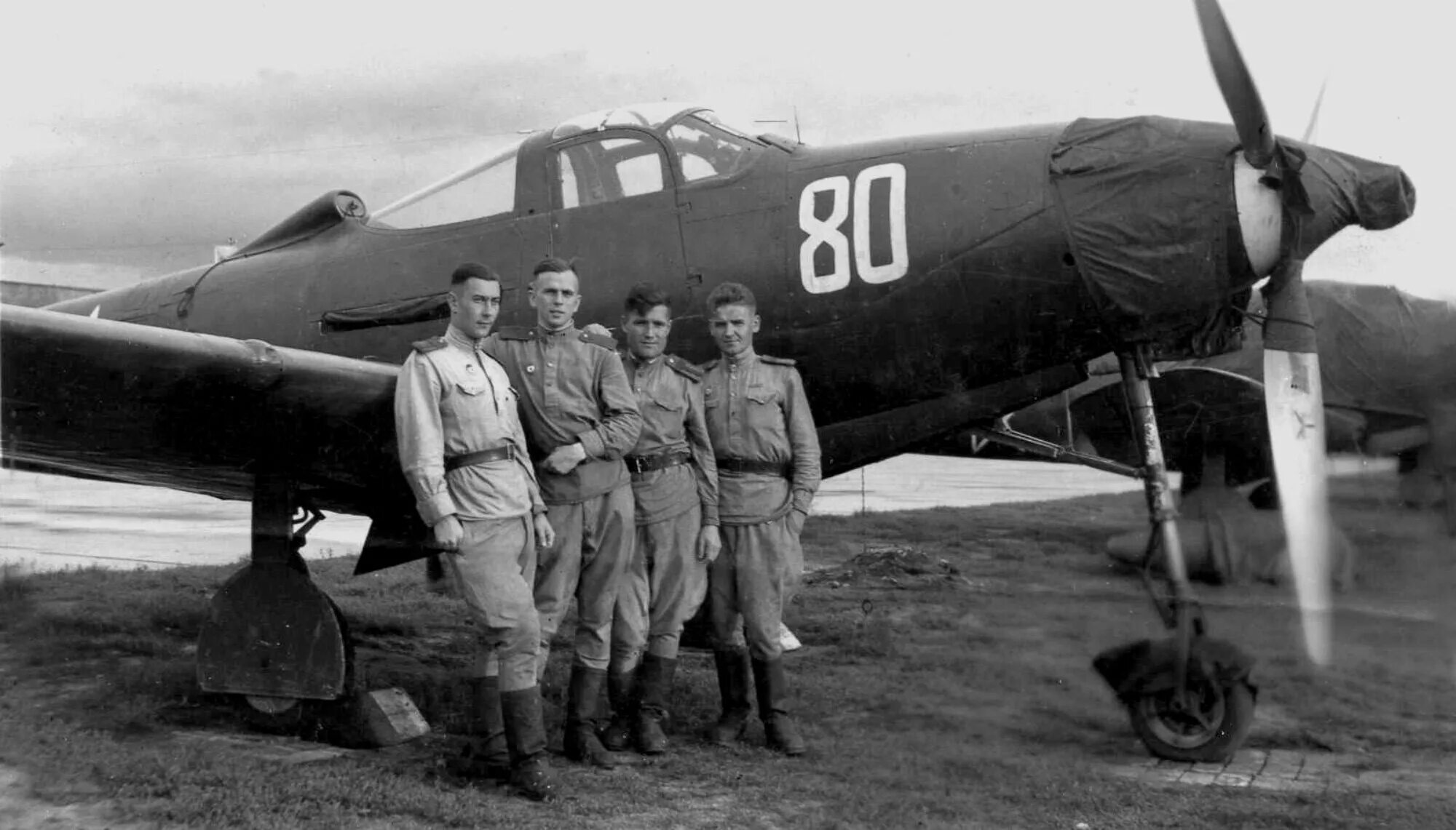 ввс вов 1941-1945. история п 39. самолет р 39 кингкобра. Bell p-39 airacobra ссср. белл р-39 аэрокобра.
