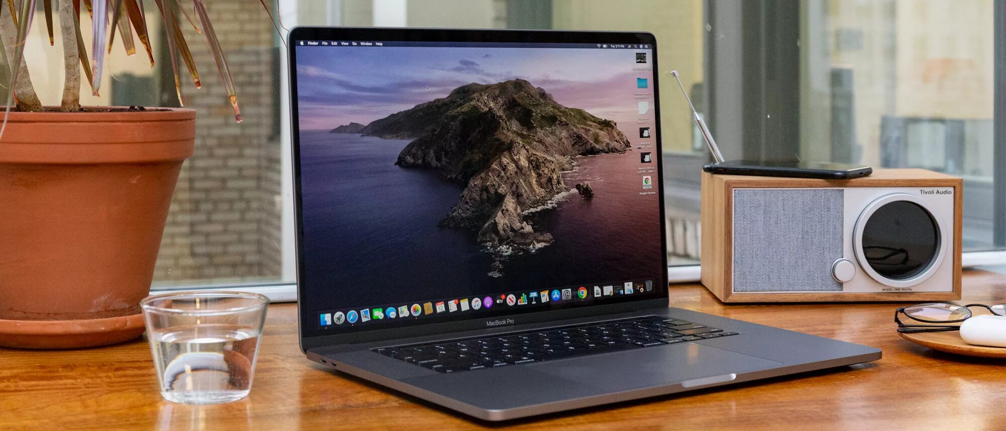 Ноутбук в победе можно. MACBOOK Pro 16 inch 2019. MACBOOK Pro 2020. MACBOOK Pro 16 2020. MACBOOK Pro 16 2019 i7.