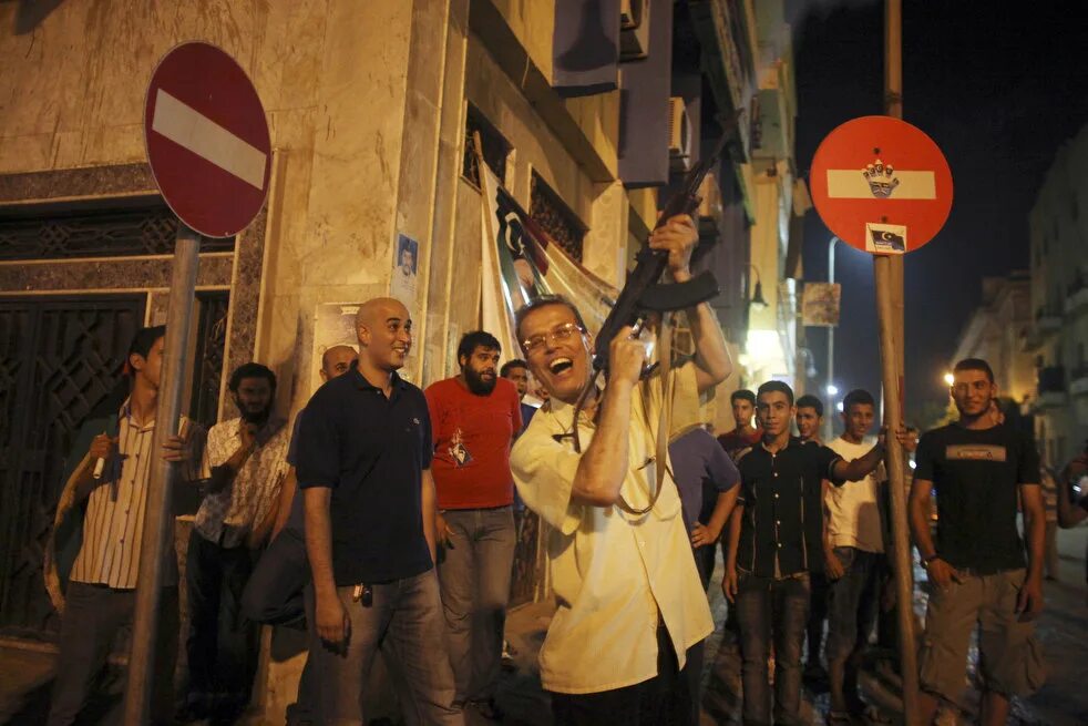 ачех повстанцы. Syrian группа. повстанцы захватили. йеменские повстанцы против саудовской аравии. генерал боливийских повстанцев.