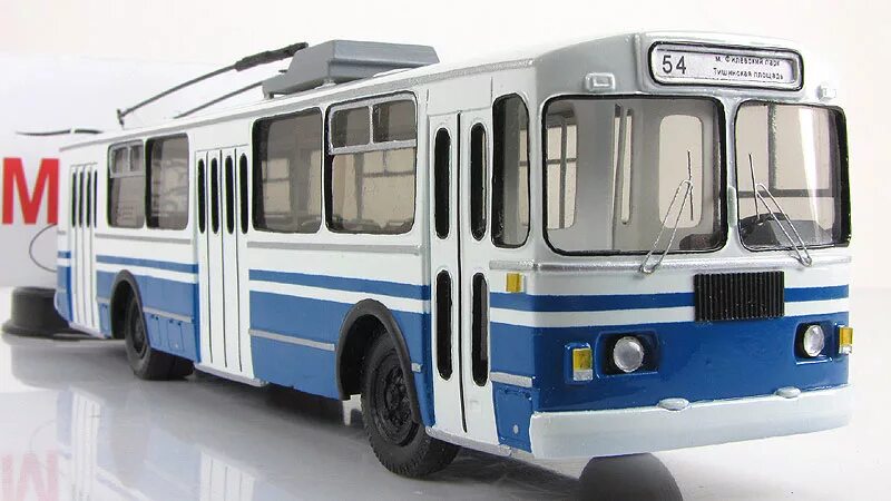 Модель троллейбуса ЗИУ-9. ЗИУ-9 1 43. Троллейбусы ЗИУ 9 1 43. ЗИУ 682 модель.