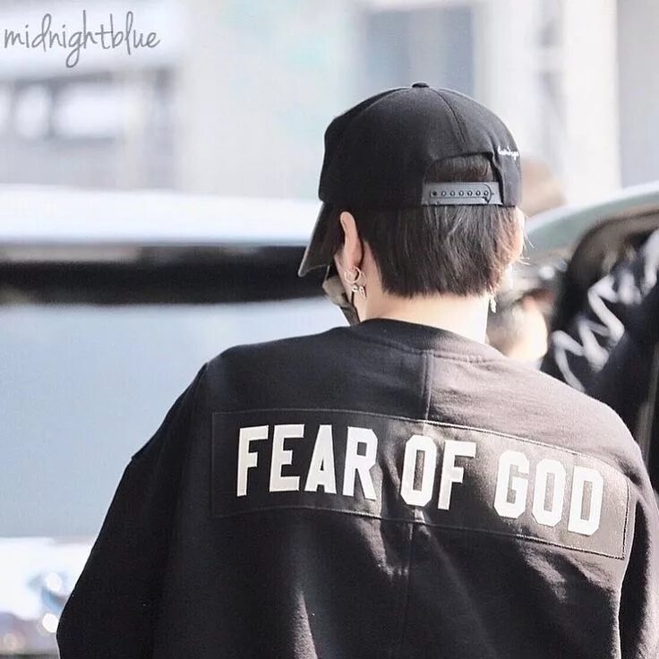 Бог юнги. Fear of God Юнги. Fear of God на БТС. Suga Fear of God. Fear of God yoongi.