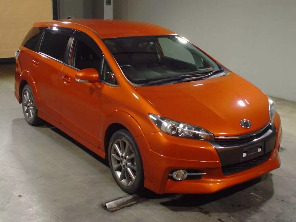 Владивосток куплю авто б у. Toyota Wish 2012. Тойота Виш 2015. Тойота Виш 2019. Тойота Wish 2015.