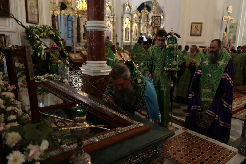 Кто соблазнит одного из малых сих тому лучше было. Букварь бурцова протопопова. Горе тому через кого приходит соблазн. Кто соблазнит одного из малых сих тому лучше было. Горе тому через кого приходит соблазн.