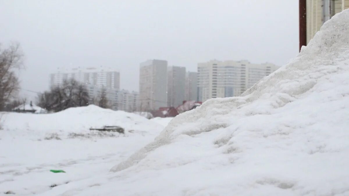 Россия изменится в марте. Снежная буря в Самаре 21.03.2022. Самара снегопад. Самара в снегу 2022. Самара снег.