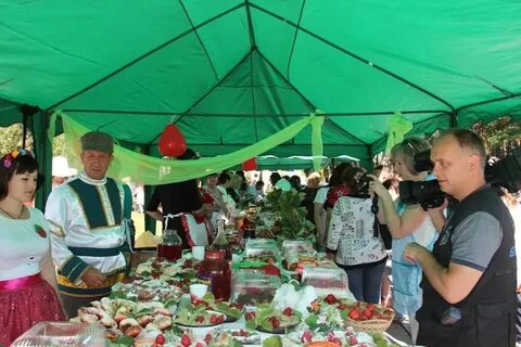 Фестиваль клубники в геленджике
