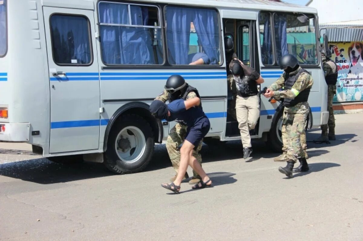 Захват автобуса в луцке. Террористы в самолете. Захват террористами транспортных средств. Операция по освобождению заложников. Теракт на общественном транспорте.