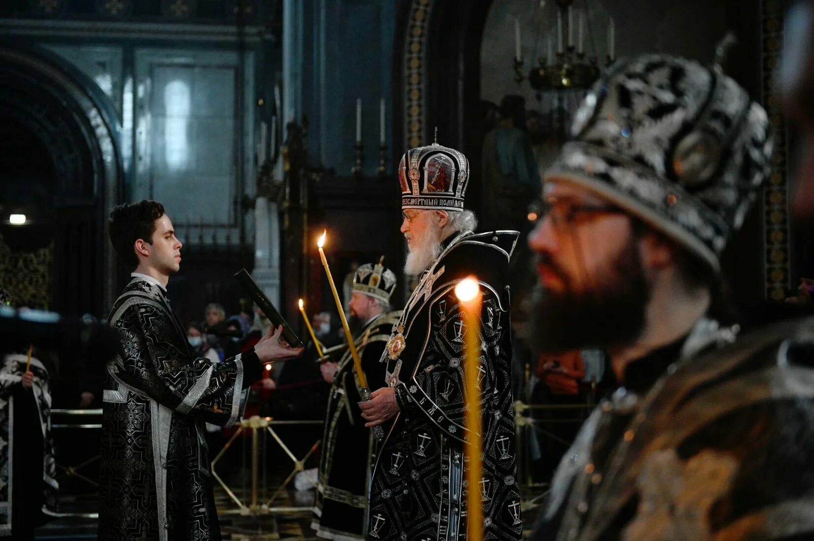 Прямая трансляция из храма христа спасителя 2024. Прощание с инной чуриковой в храме христа спасителя. Патриаршая литургия в храме христа. Литургия в храме христа спасителя 7 августа 2021 года. Прямая трансляция из храма христа спасителя 2024.