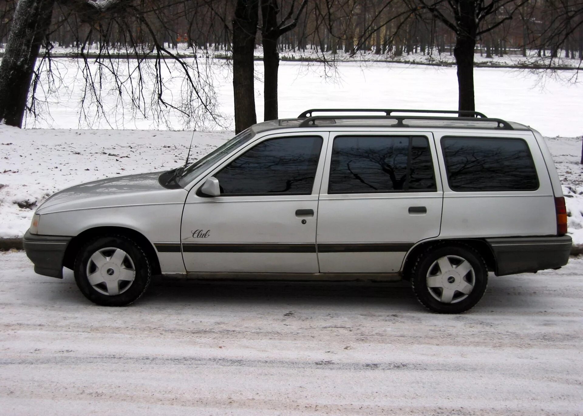 Опель кадет 1990 универсал. Opel Kadett универсал. Опель кадет Караван 1990. Опель кадет 1.3 универсал.