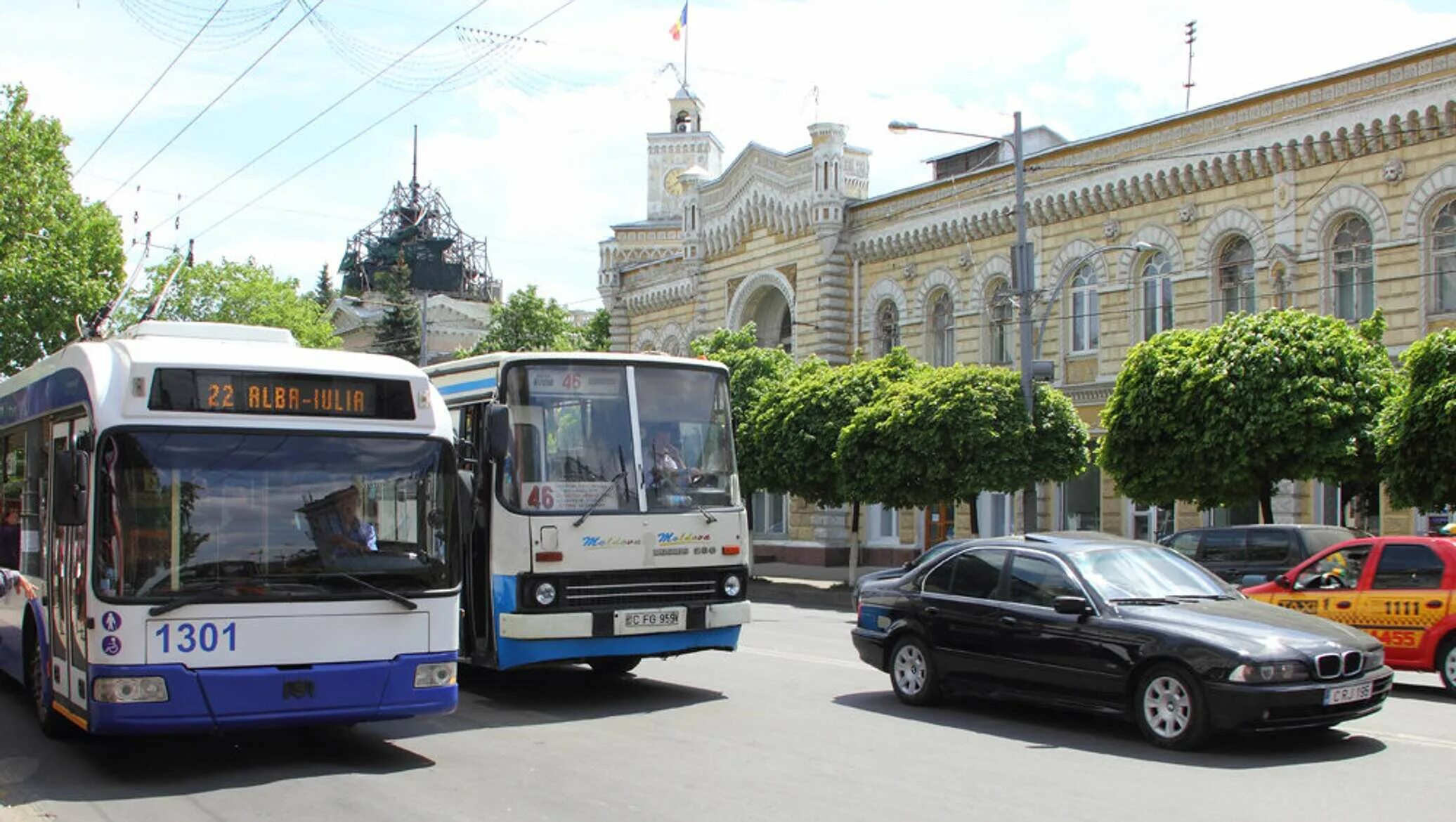 Транспорт кишинева. Транспорт Кишинев. Общественный транспорт Кишинева. Муниципий Кишинев. Общественный транспорт в Молдове.