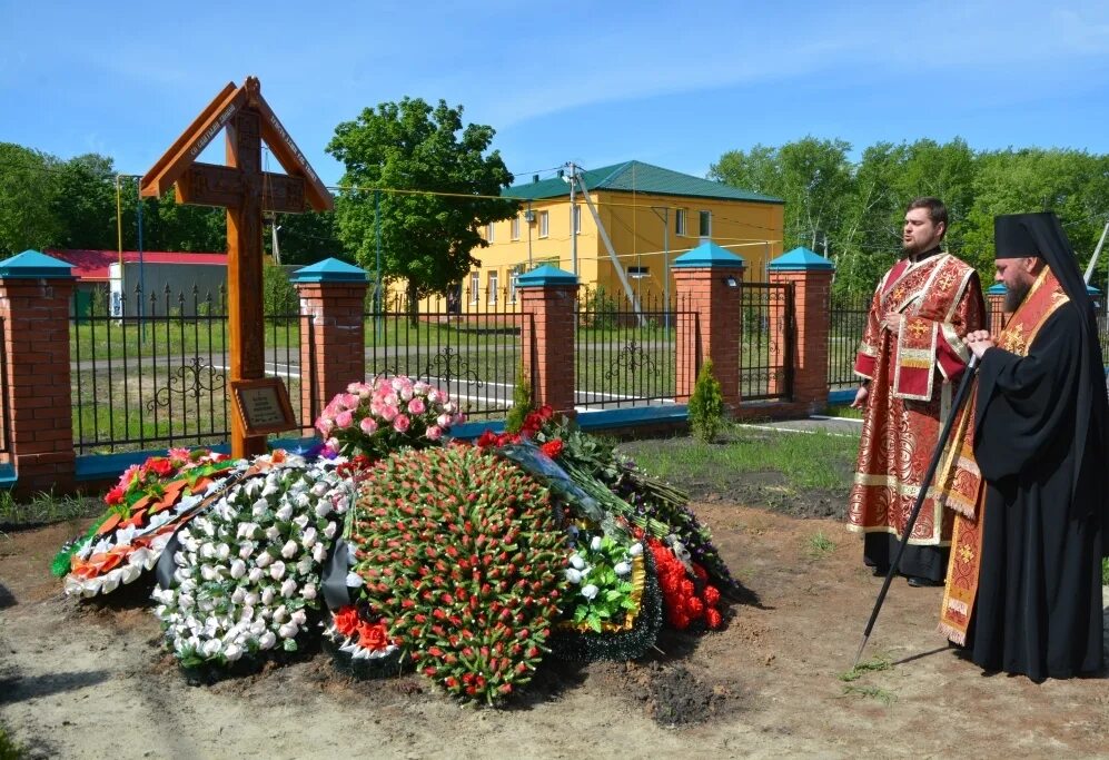 Сергиевка Калининский район Саратовская область храм. Село Сергиевка. Святой Строитель. Сергиевка Астраханская область Церковь.