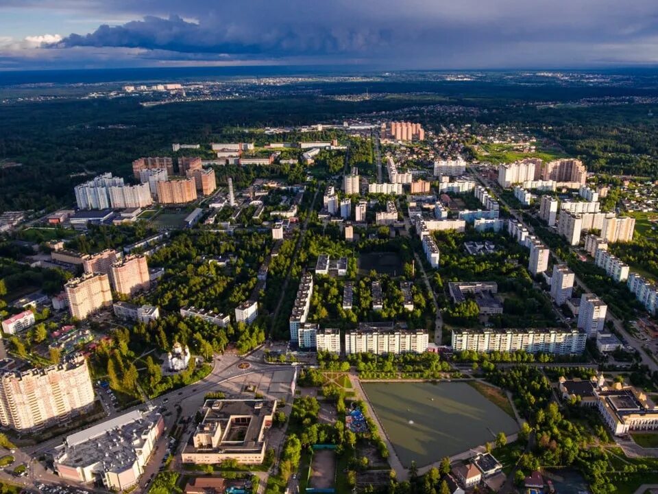 Население краснознаменск московской. Краснознаменск набережная. Краснознаменск подмосковье. Краснознаменск закрытый город. Краснознаменск территория.