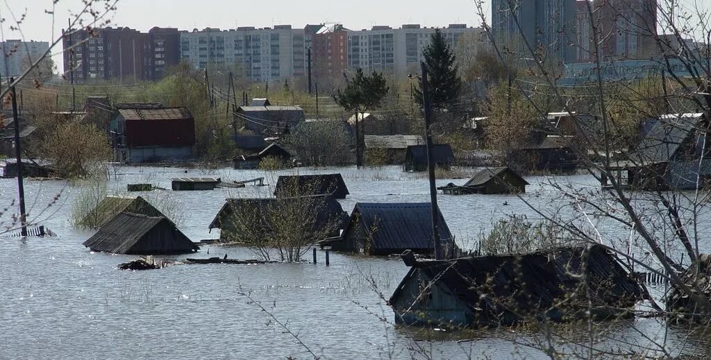 Какие районы затопит в кургане. Река Тобол Курган. Наводнение в Кургане 1994. Наводнение Курган. Затопление Курган 1994.