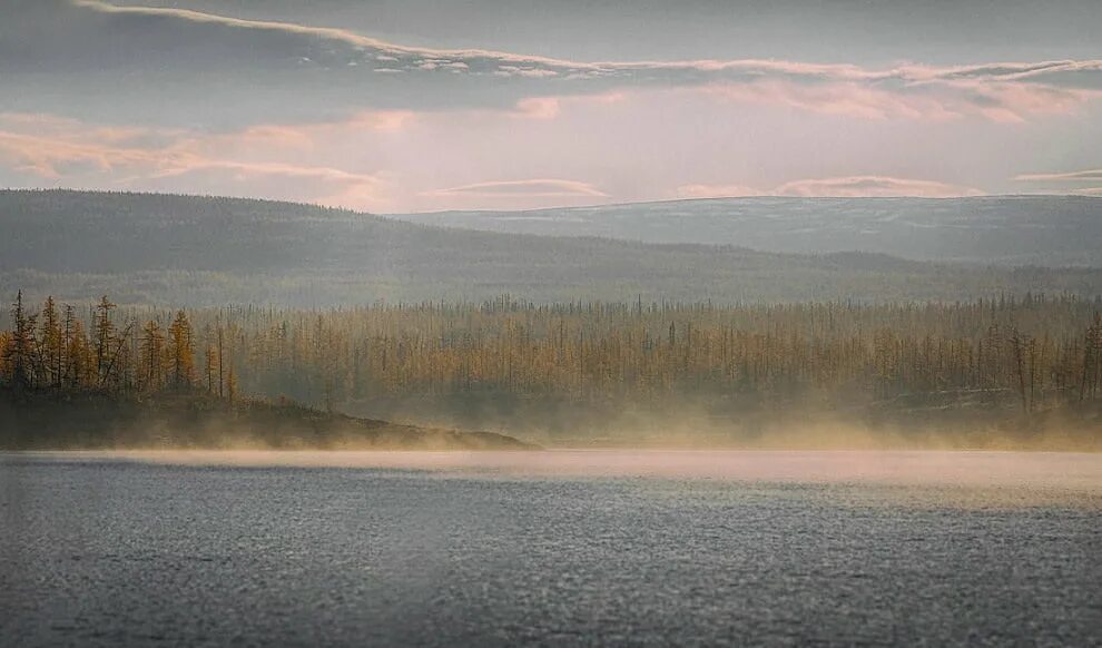 Озеро виви красноярский край. Озеро Виви в Красноярском крае. Озеро Виви на плато Путорана. Плато Путорана Эвенкия.