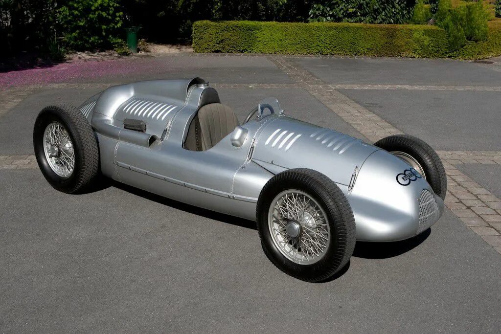 Бомбер 1938 1939 rlfc. Auto union 1939. Audi type d. Масштабная модель auto union 1000 sp. Union d c.