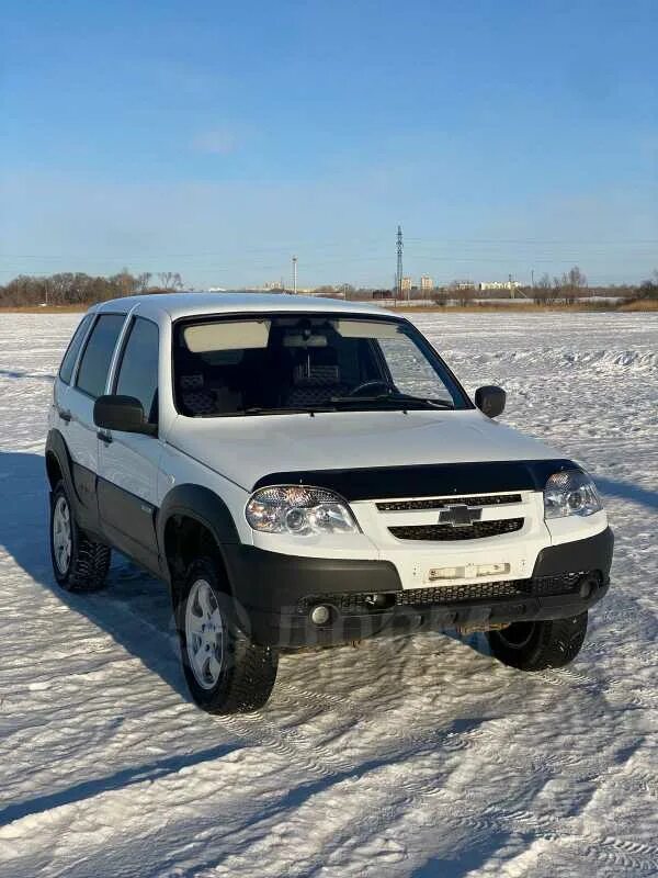 Дром шеви. Шевроле Нива 1. Chevrolet Niva 2022 г. Нива Шевроле 2004 года с завода. Шеви Нива на экспорт.