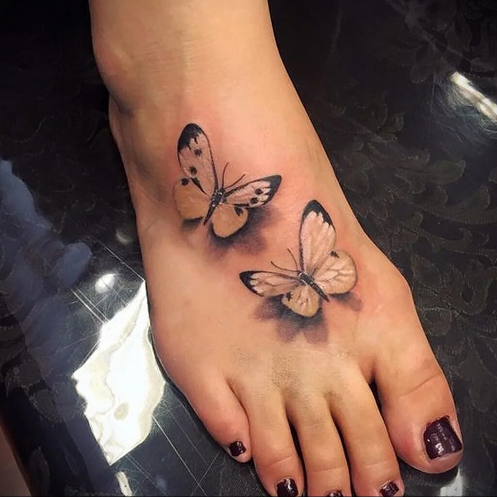 тату бабочка на голени. тату бабочки на ноге. тату бабочка на ступне. тату бабочка на голени. ноги бабочкой.