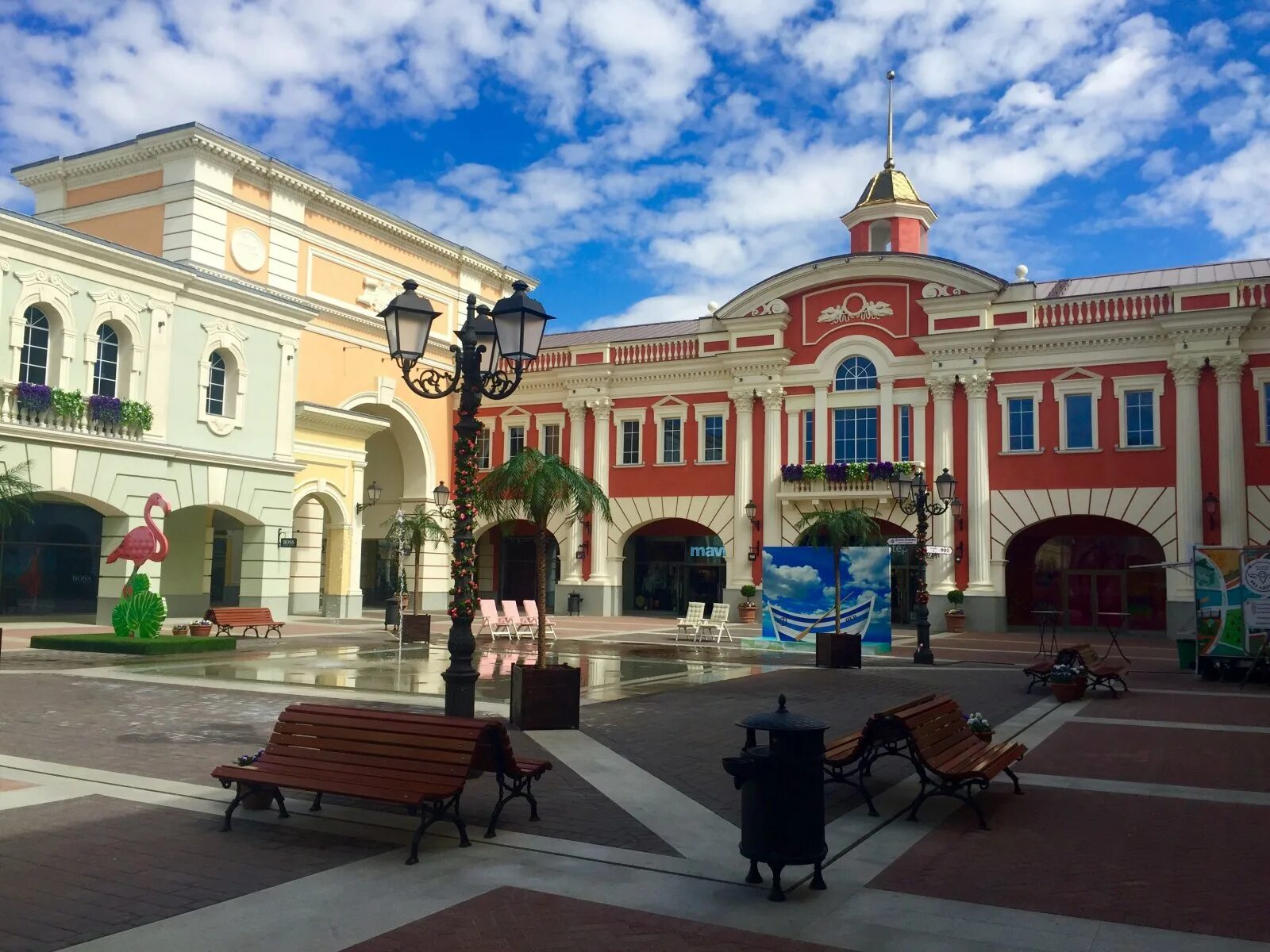 Pulkovo outlet. Outlet Village Pulkovo. Пулковское шоссе 60 аутлет. ТЦ аутлет Пулково. ТК «Outlet Village Пулково».