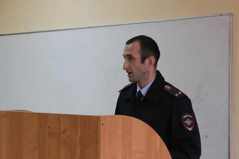 Начальник юридического отдела. Юридический отдел киров. Юридический отдел киров. Строганова ургюу. Юридический отдел киров.