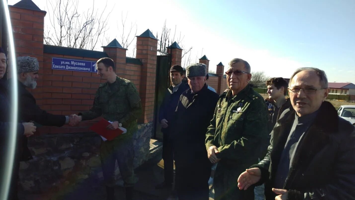 Погода в толстой юрте. Толстой-Юрт Чеченская Республика. С. толстой-Юрт Грозненского района. Глава Бачи Юртовского сельского поселения. Частном доме пожарные с. толстой-Юрт Грозненского района.