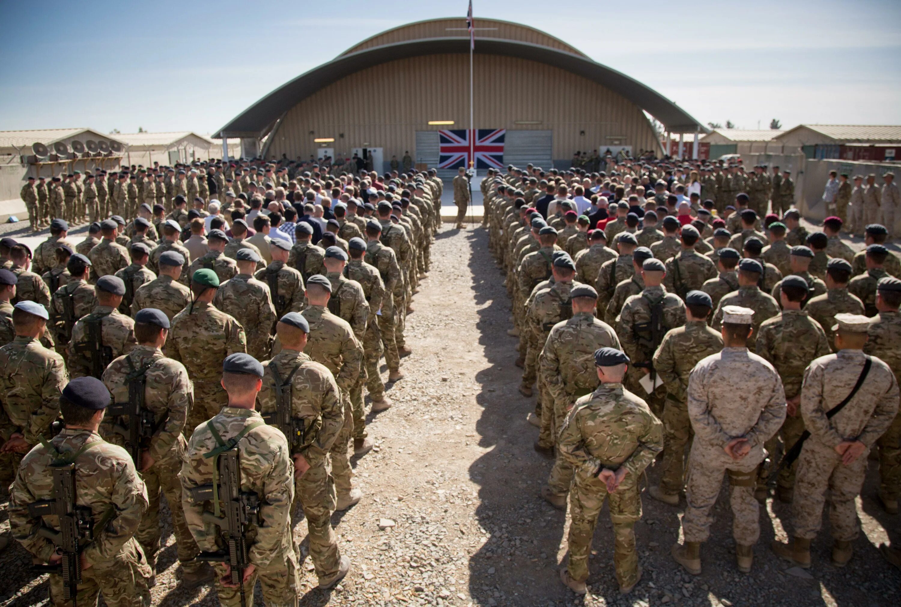 Британские войска. Армия Великобритании. Британские солдаты в Афганистане. Британский солдат. Sending troops