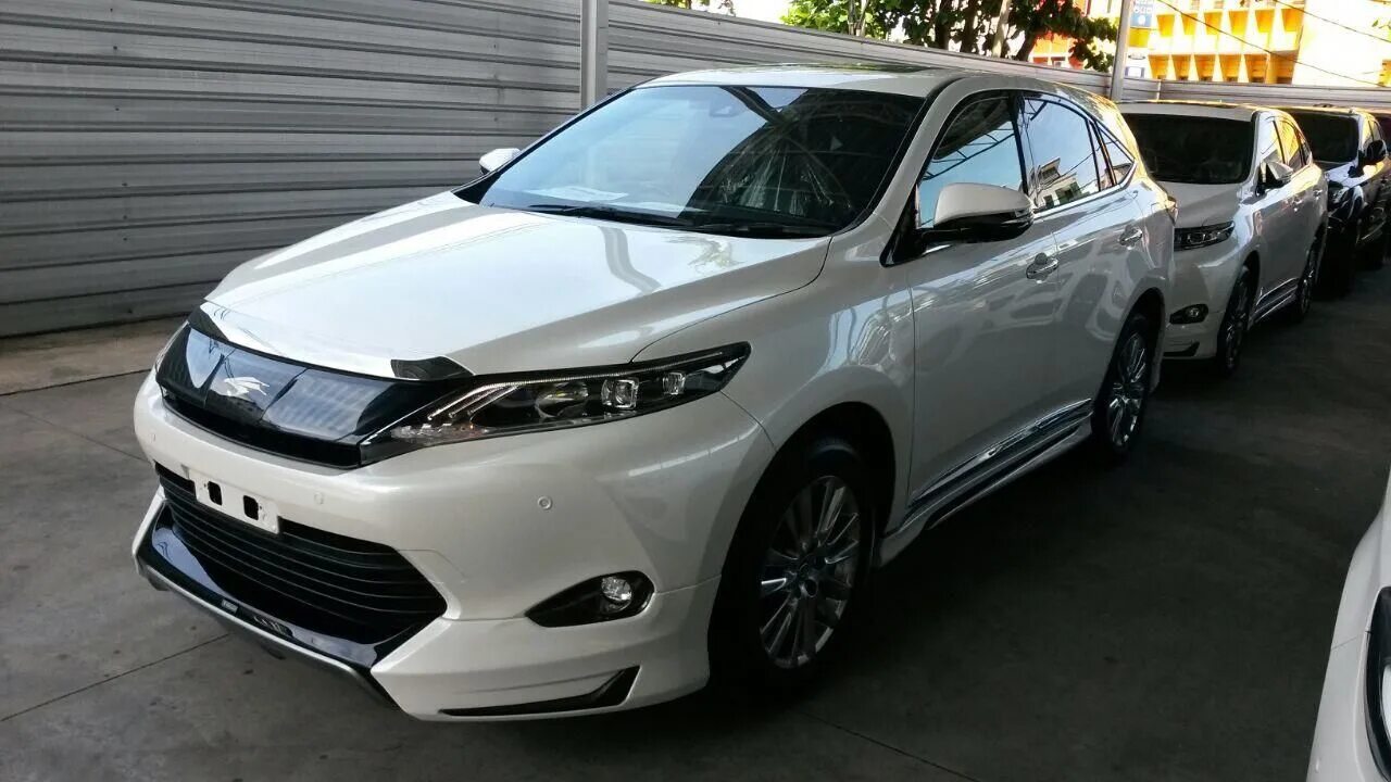 Toyota harrier 2015. Тойота харриер 65. Toyota harrier 2018 hybrid. Toyota harrier hybrid 2017. Toyota harrier 60 modellista.