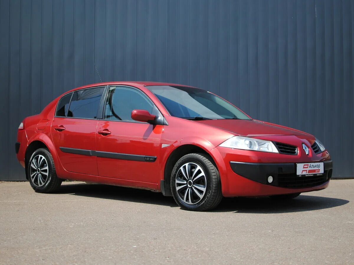 Рено меган 2 2006 год. Рено Меган 2 седан красный. Renault Megane 2. Рено Меган 2 седан. Рено Меган 2 седан 2006.