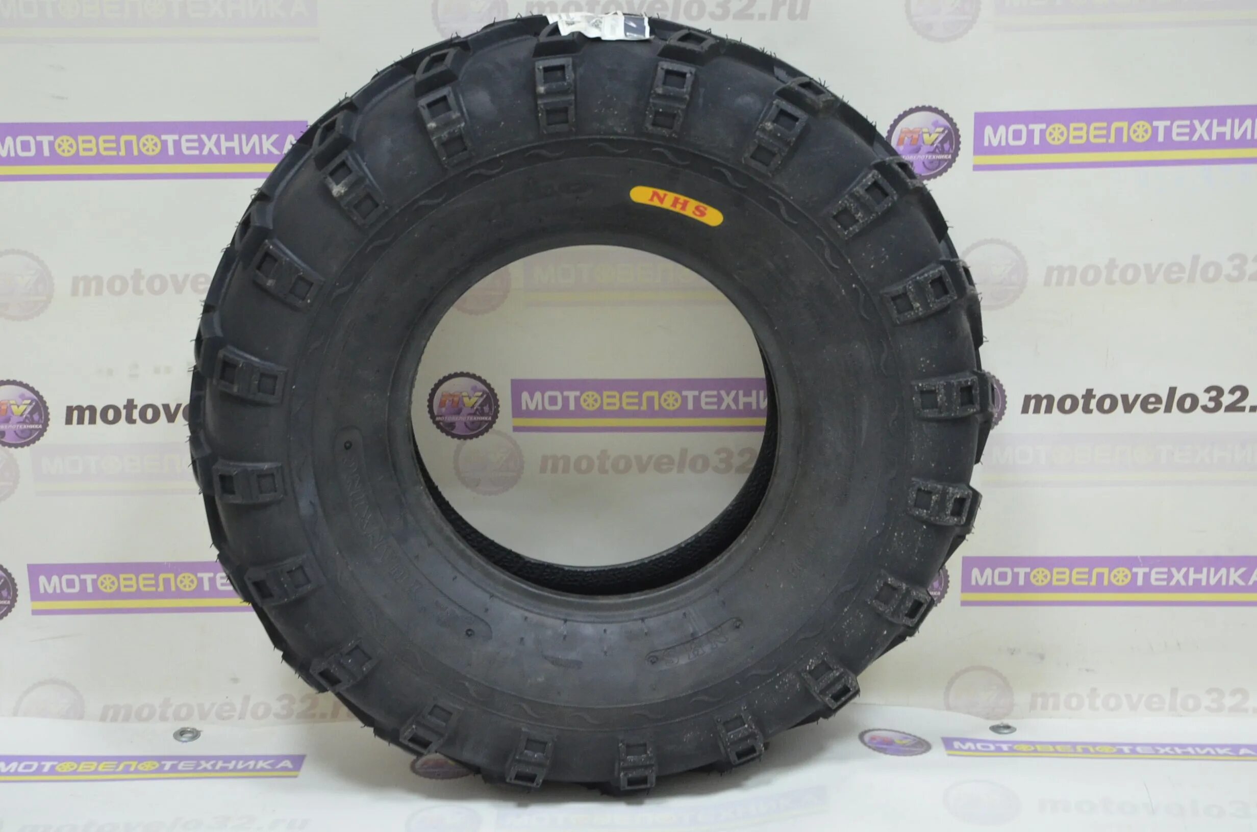 Покрышка петрошина 10" л-378, 4. Покрышка atv 10 22х10-10 sun. Покрышка r12 слик на питбайк. 23*7. Покрышка мото 10" 120/90-10 p-126 yuanxing.