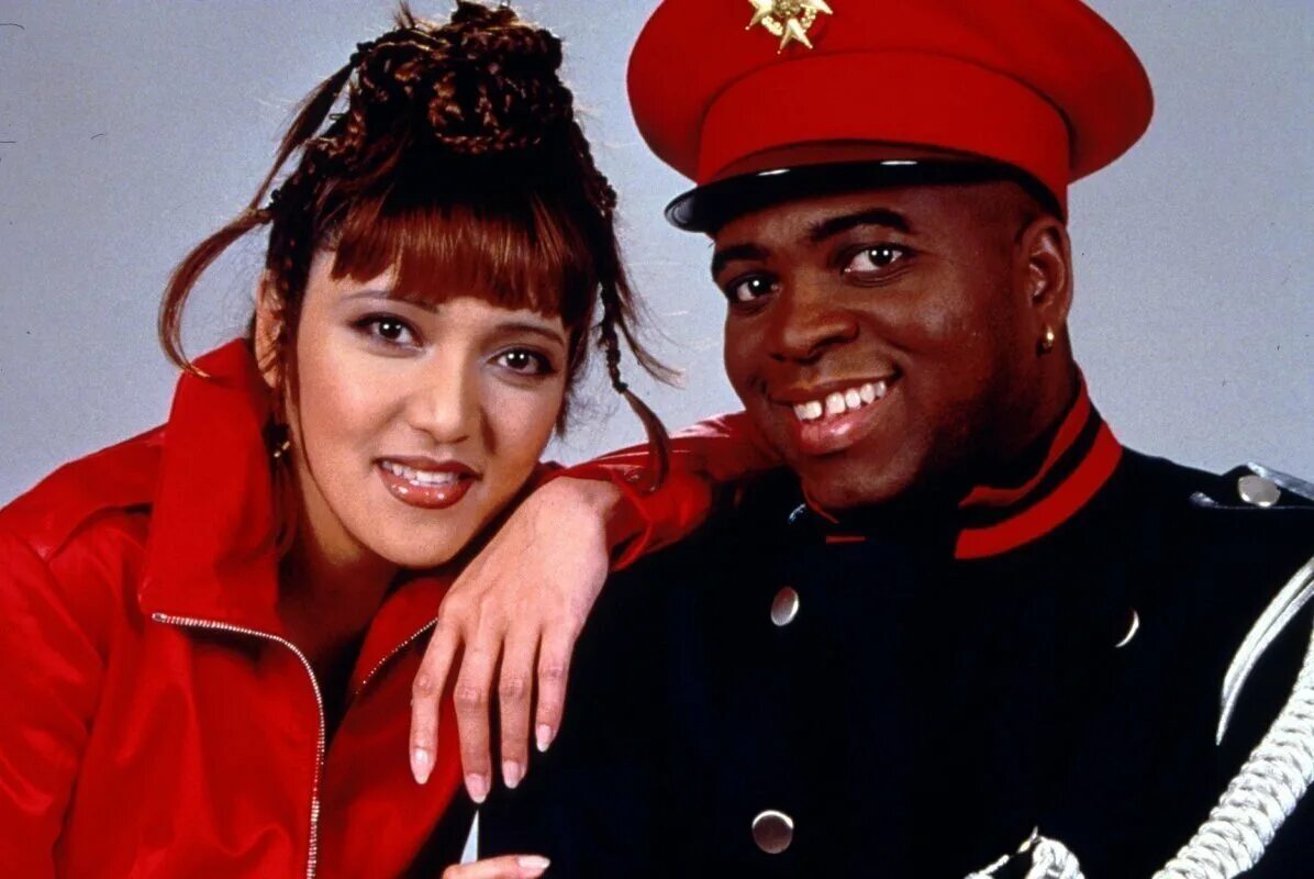 Captain jack 1995. Капитан джек группа. Captain jack девушки из клипа. Captain jack 1995. Captain jack.