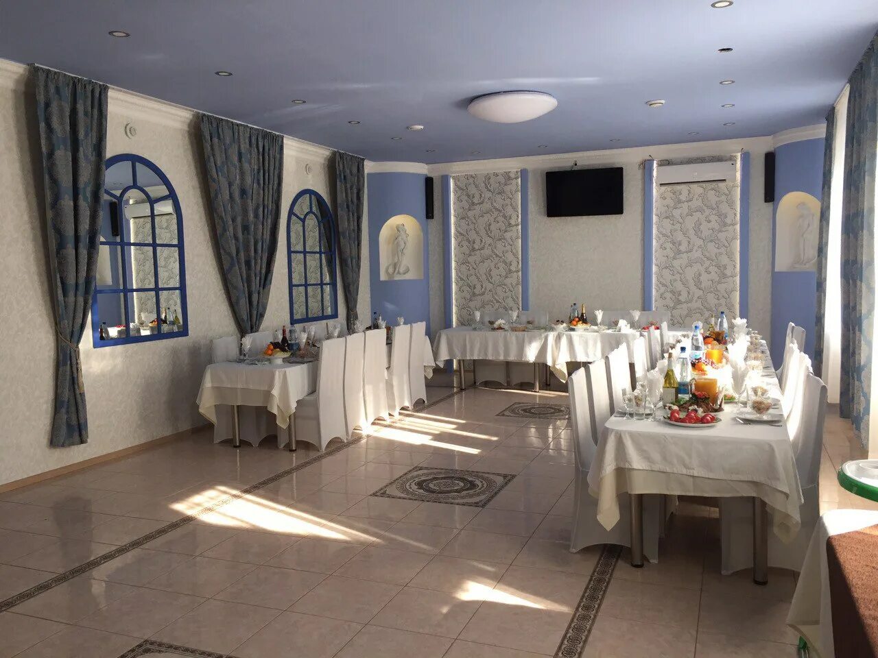 Кыштым тц демидовский. Ресторан республика кыштым. Улица карла либкнехта кыштым. Кафе прилесье кыштым. Кыштым рестораны.