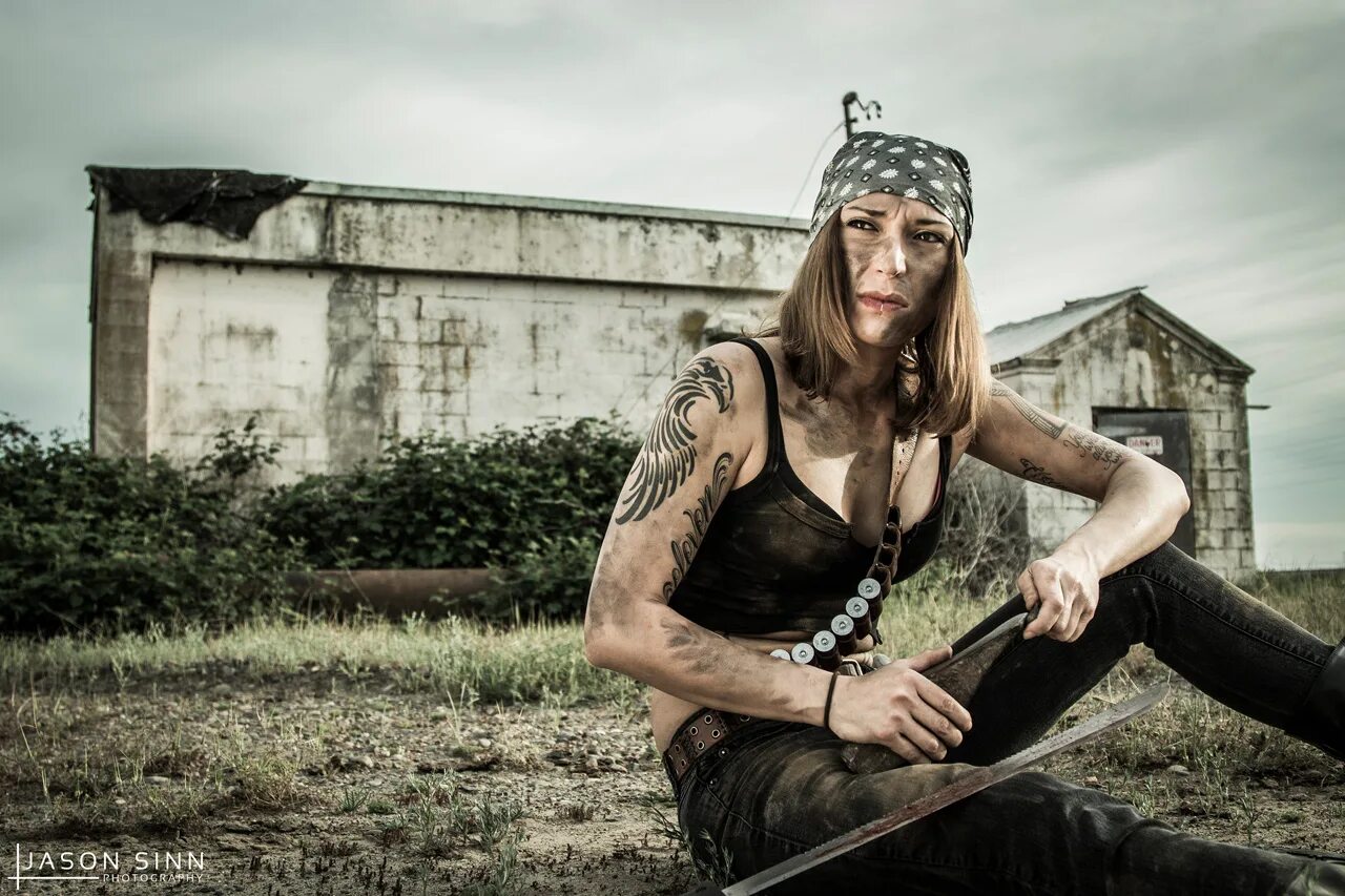 Bo sinn in the forest. Bo sinn. Игра форест 2. Вирджиния sons of the форест. The forest sons of the forest.