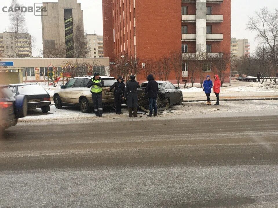 Видео колючего сарова. Колючий саров новости. Видео колючего сарова. Женщины сарова. Барахолка сарова колючий саров.