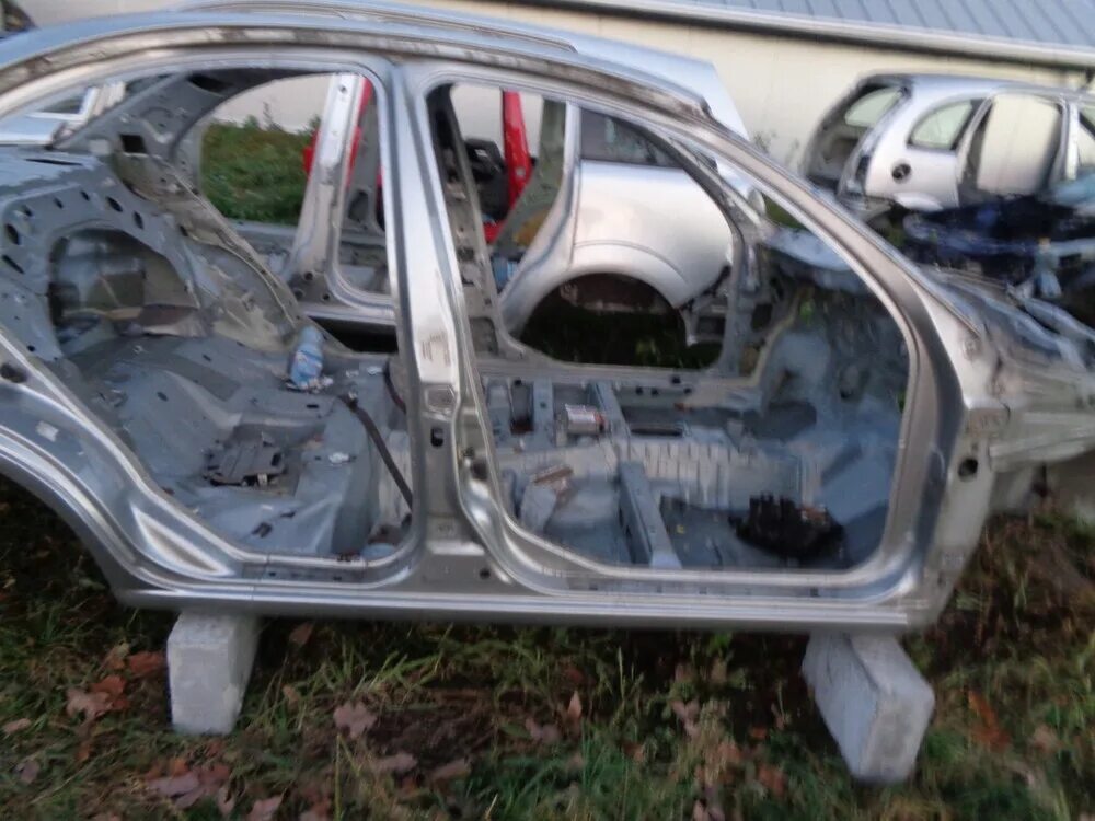Ниссан альмера г15. Пороги almera n16. Nissan almera g15 авторазборки. Молдинг двери ниссан альмера классик. Кузов ниссан альмера классик контрактный.