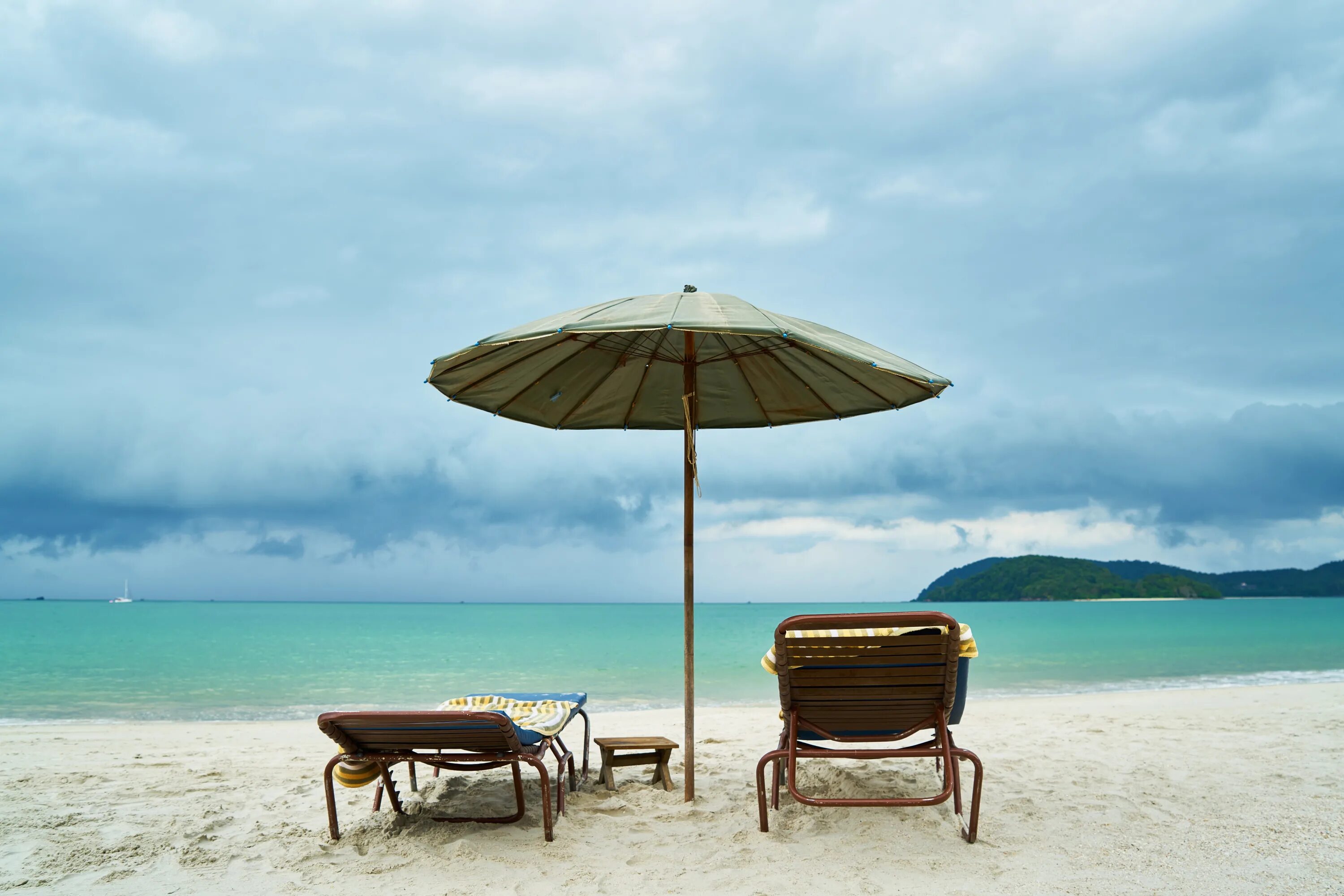 Зонт на море. Отдых в Азии летом. Лето в Азии. Отдых в азии летом 2021