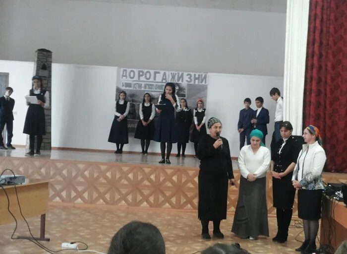 литературно музыкальная композиция посвященная дню. литературно музыкальная композиция посвященная дню. литературно музыкальная композиция костюм. литературно-музыкальная композиция. литературно-музыкальная композиция.