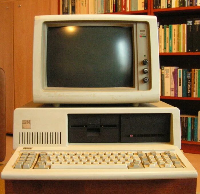 Ibm xt. Компьютеры IBM 80-Х. IBM PC. Компьютер 1980. IBM PC XT 486. IBM PC (personal Computer) 1980 год.