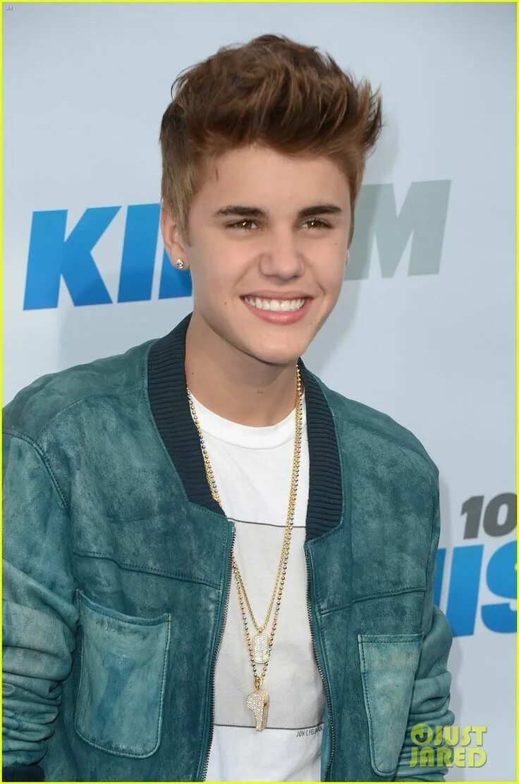 Джастин бибер обложка. Джастин бибер 2015. Justin bieber. Бибер песни. Justin bieber 2020.