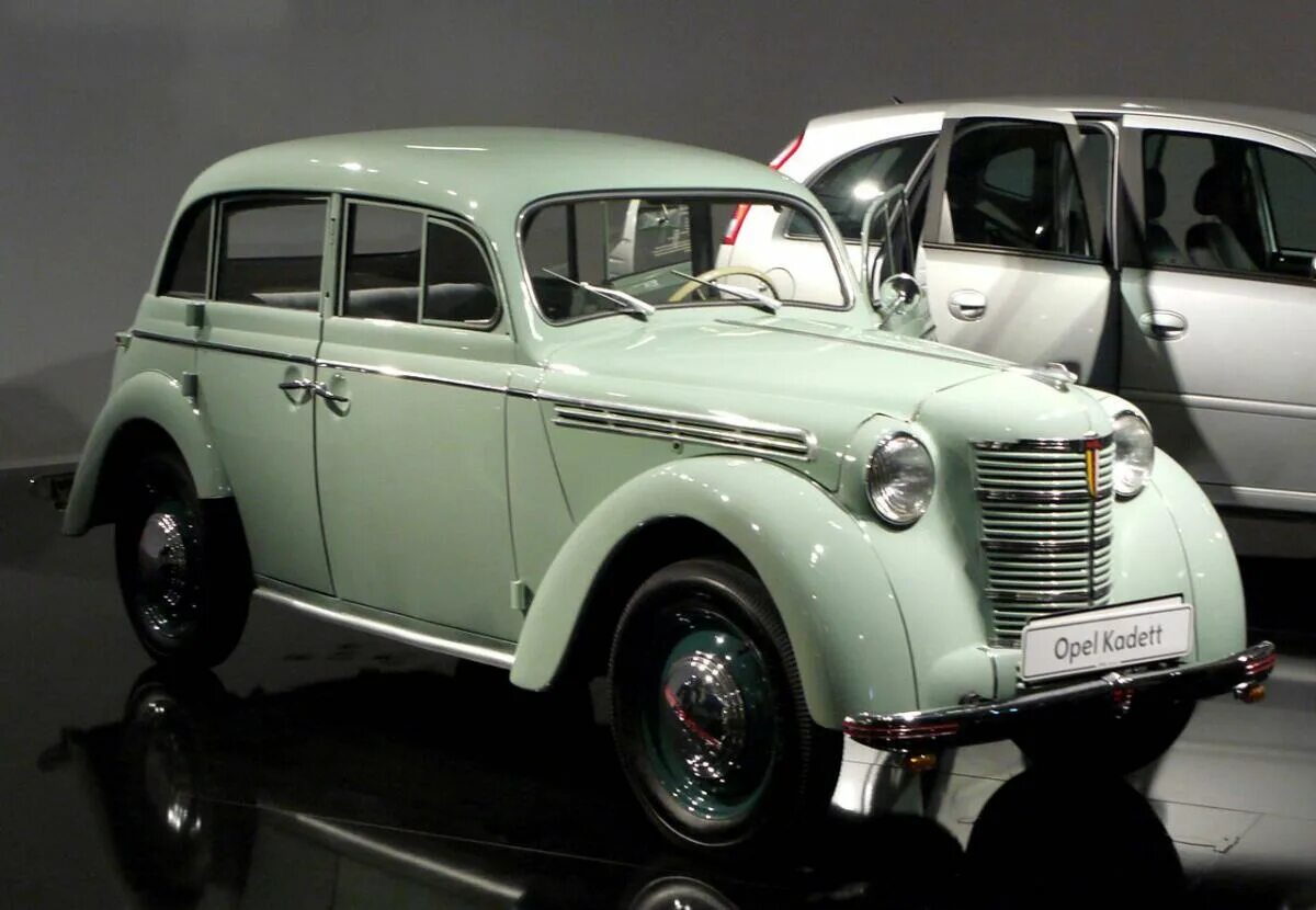 Москвич военных лет. Opel Kadett 1938. Opel Kadett k38 Москвич 400. Opel Kadett 1936. Opel Kadett 38.