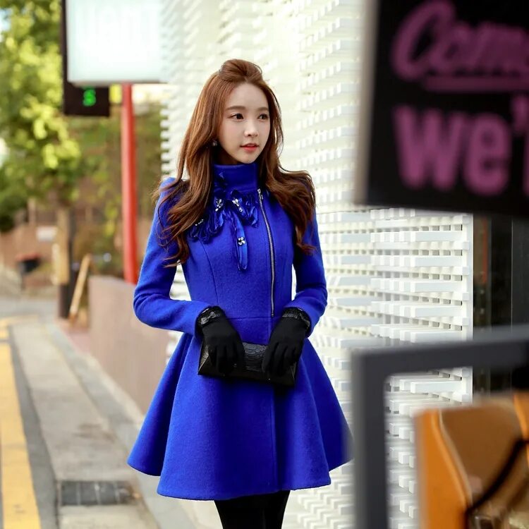 Платье пальто. Пальто расклешенное. Верхняя одежда на платье. Пальто juanta 5102. Пальто кристиан диор.