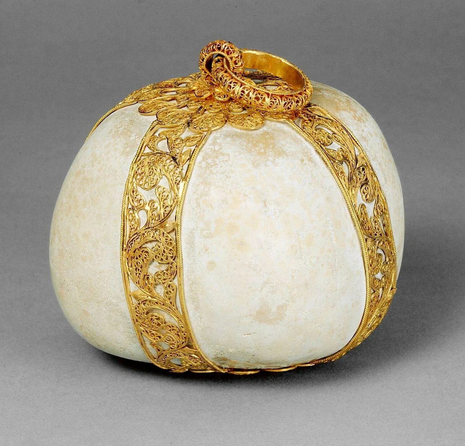 Безоар что это. Беозар камень. Желудочные камни безоар. Желудочные камни безоар. Безоар что это.