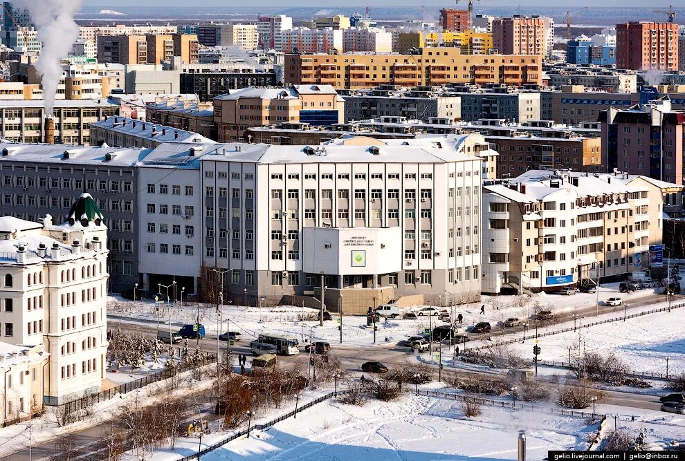 Какое население в городе якутске