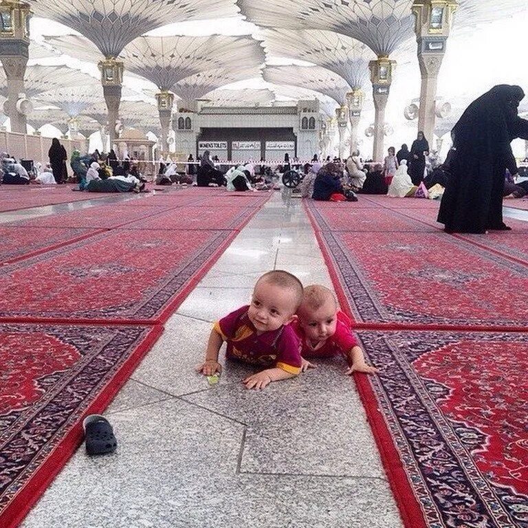 Дети в мечети. Мусульманские дети в мечети. Женщины в мечети. Мусульмане в мечети. Исламский рай