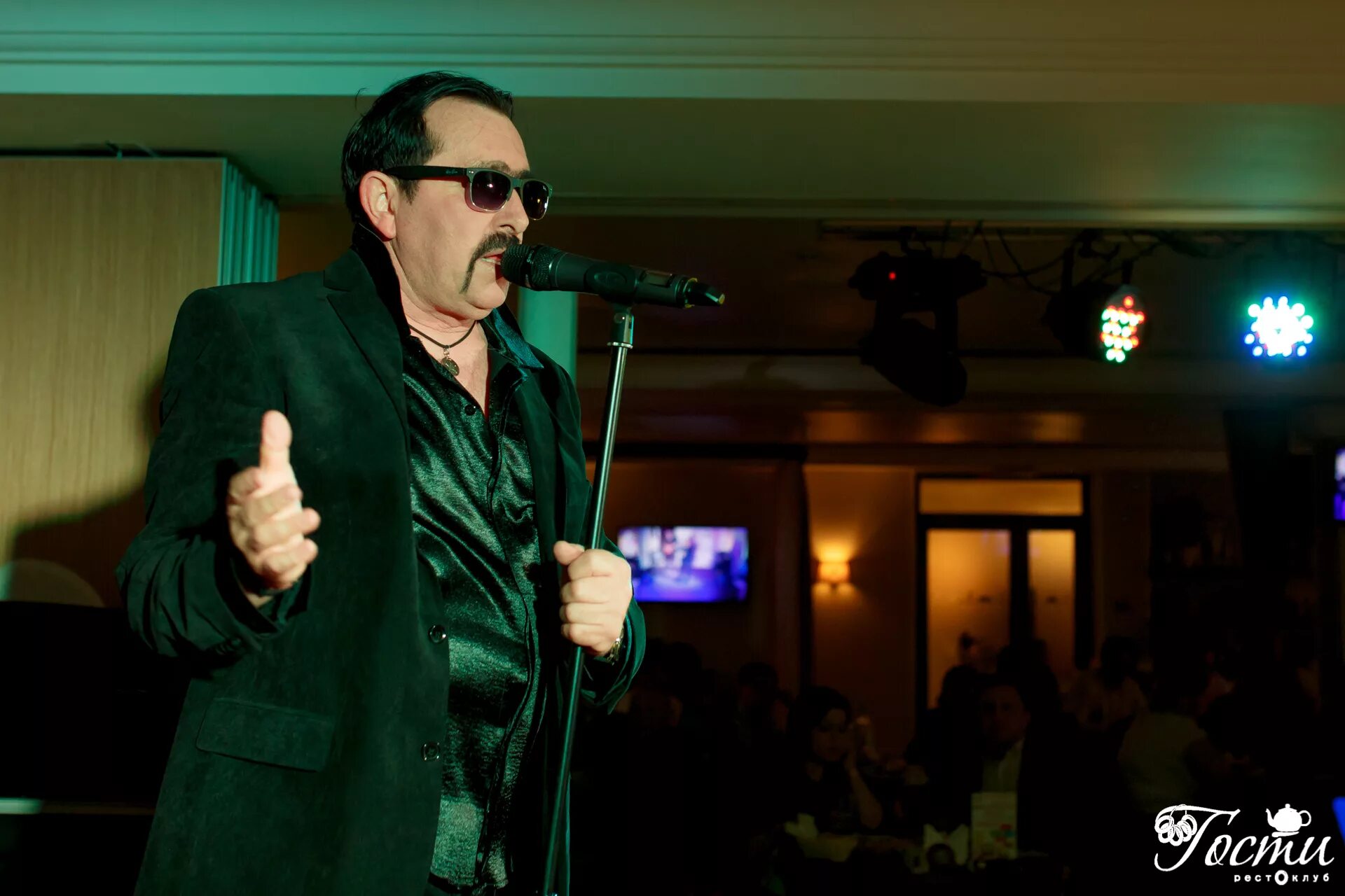 владимир ждамиров 2021. концерт ждамирова в москве. концерт владимира ждамирова бутырка. владимир ждамиров 2021. ждамиров 2022 концерт.