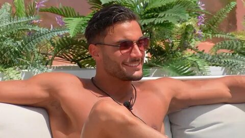 The former Love Island star was channelling Italian stallion Davide. 