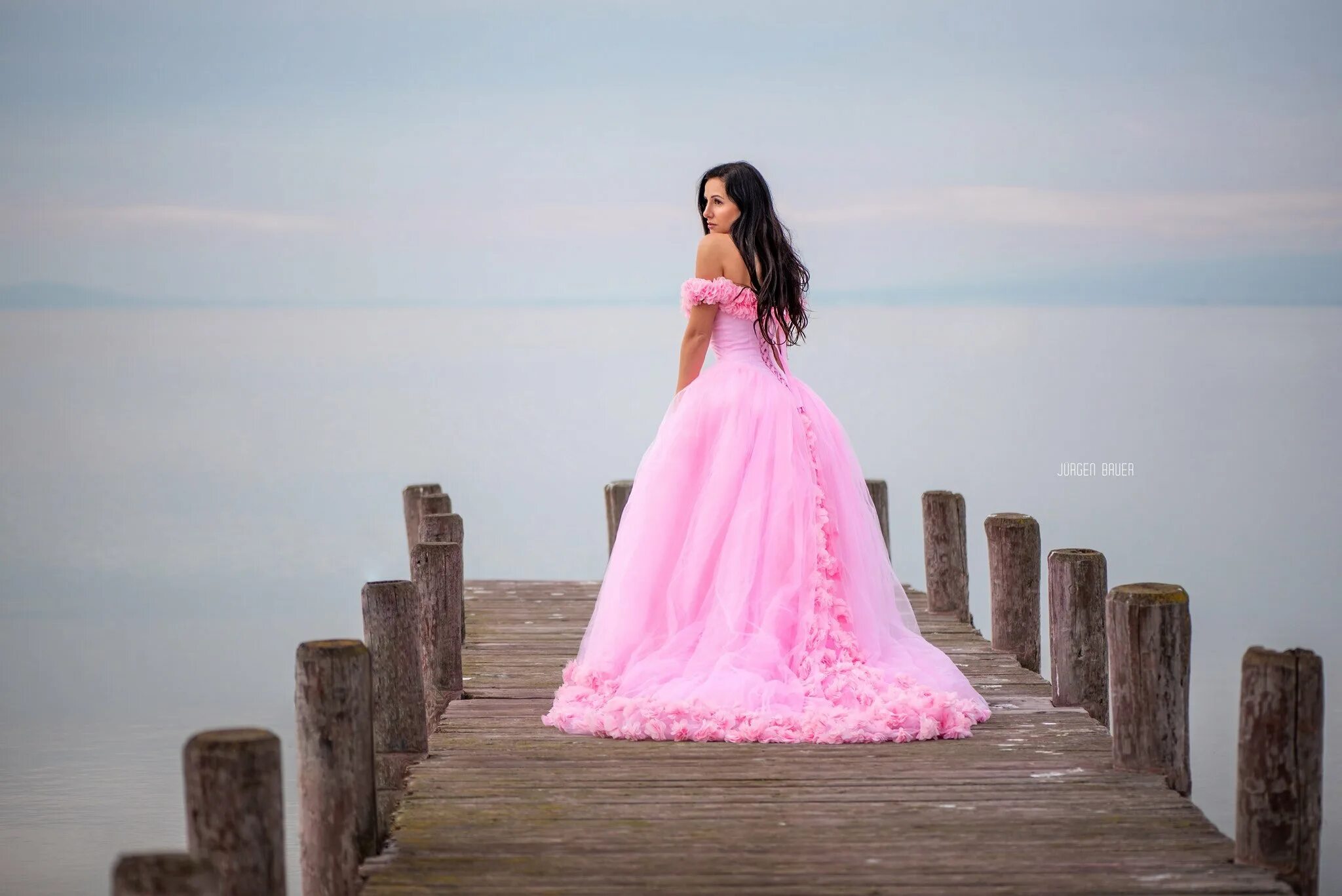 Девушка в розовом платье. Розовый вечер девушка. Розовый вечер девушка. Красивые девушки в красивых платьях. Розовый вечер девушка.