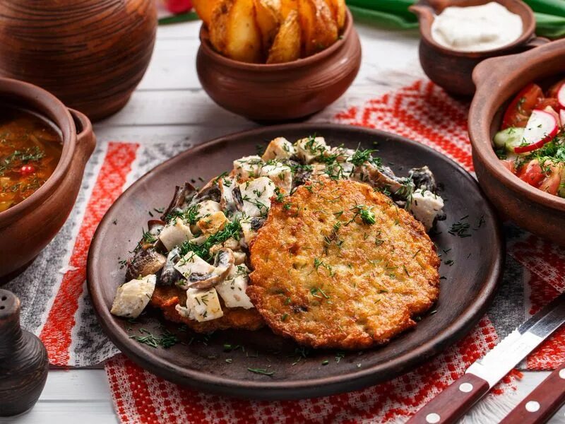 современная белорусская кухня. национальная белорусская кухня мочанка. белорусские национальные блюда. белорусская кухня национальные блюда. мирский замок ресторан.