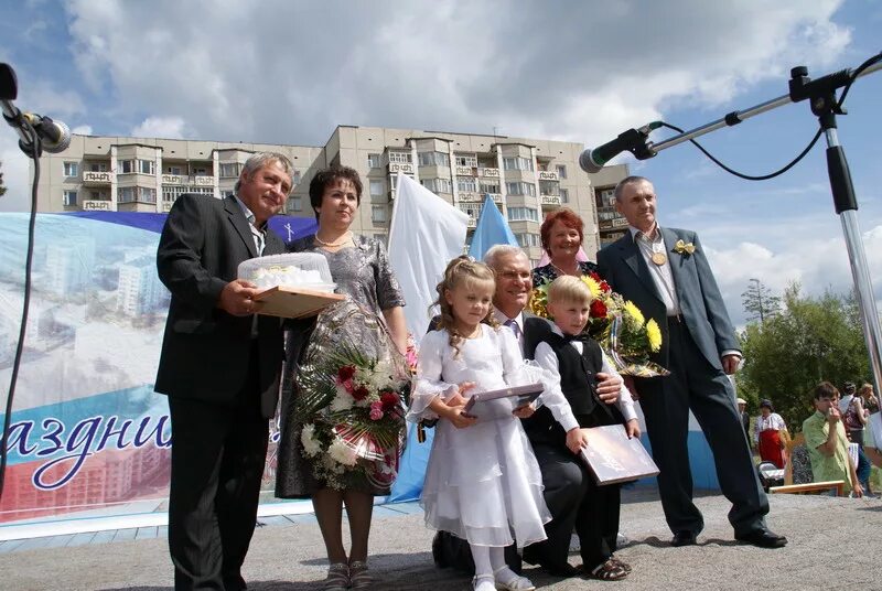 Прогноз погоды саянск иркутской области. Мэр города Саянска семья дети. Фото журналистов города Саянска Иркутской области. Погода Саянск. Погода в Саянске на 3 дня.