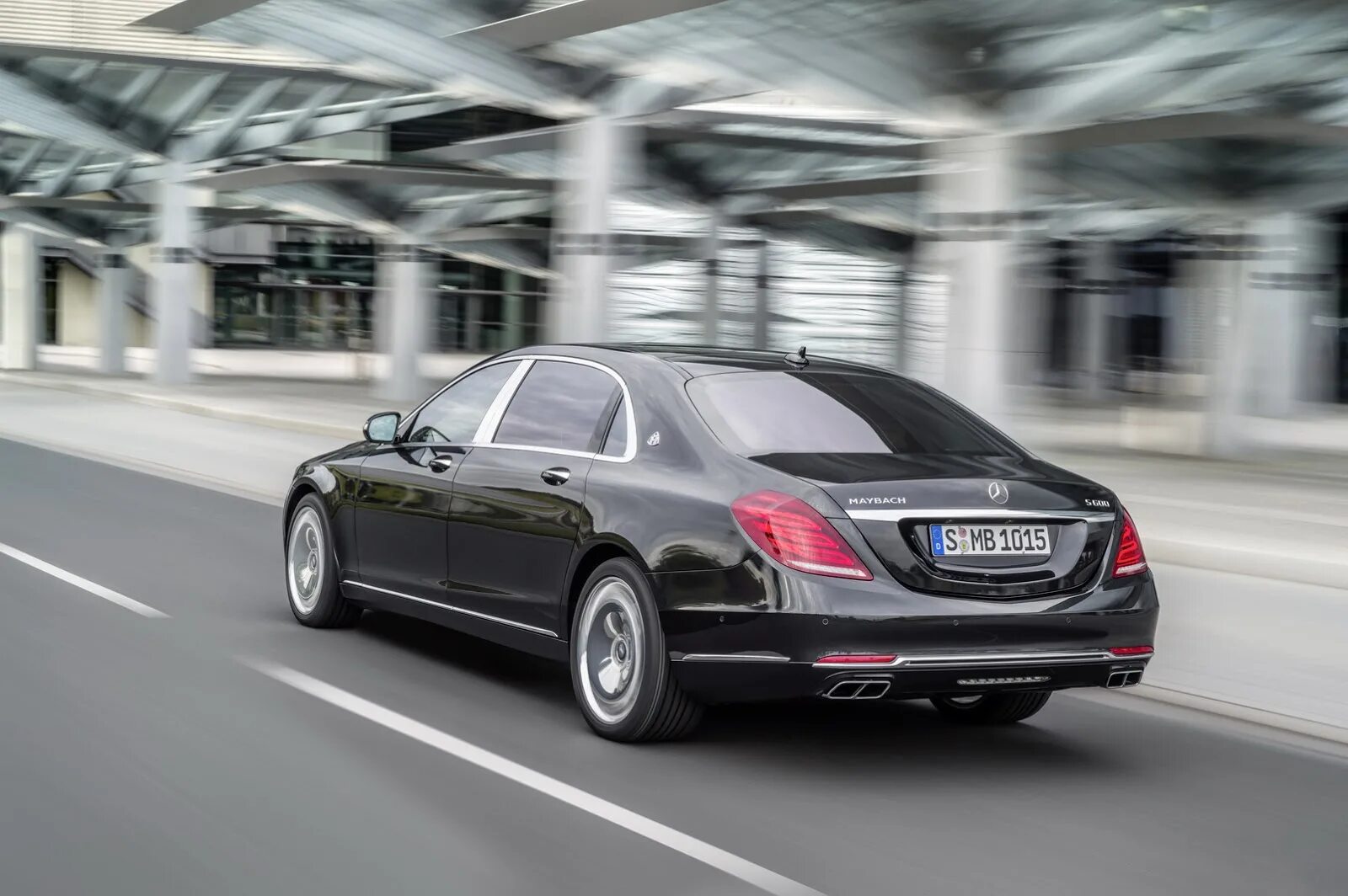 Купить мерседес s600. Майбах-Мерседес s600. Мерседес Бенц Майбах s600. Мерседес Майбах s класс. Мерседес Майбах 600.