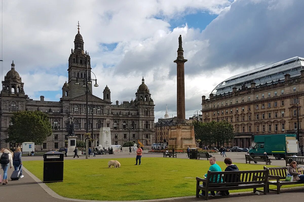 Глазго туристы. Глазго достопримечательности. Время в глазго. Время в глазго. Глазго улицы.